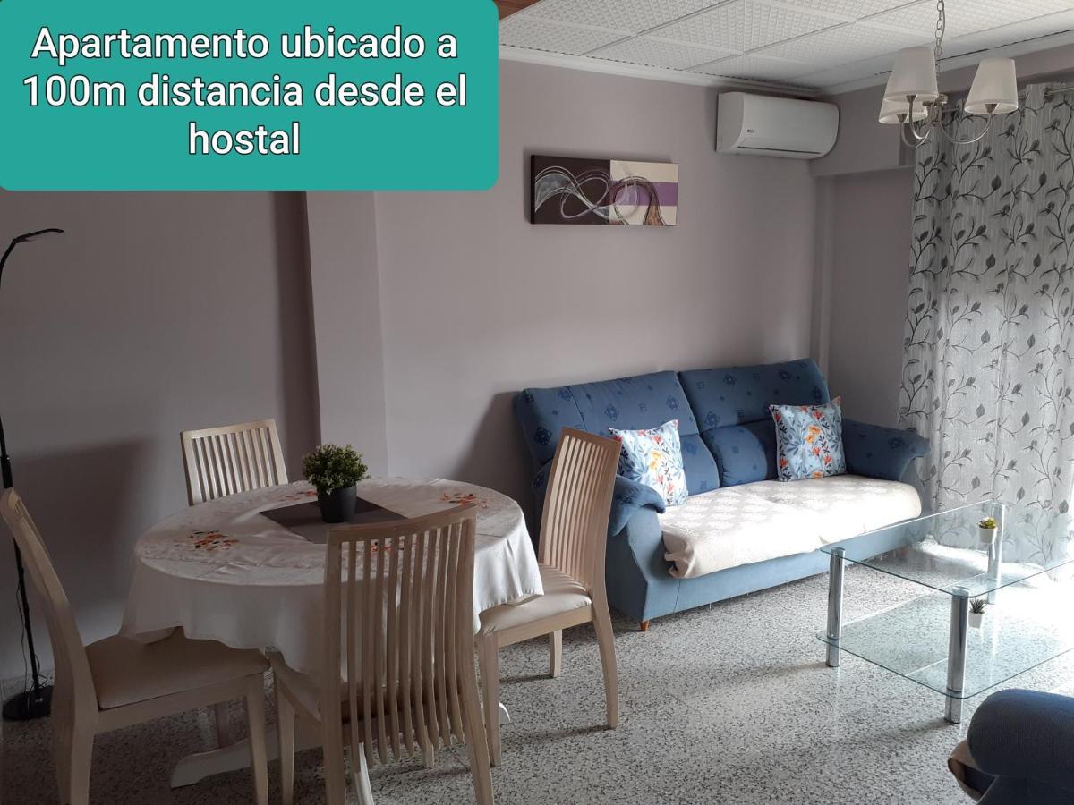 Hostal Oasis Denia Exteriör bild